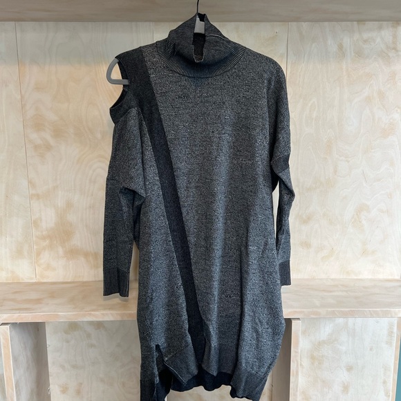 All Saints Cecily Twist Sweater Dress in Medium - Picture 3 of 4